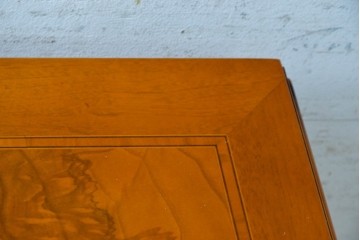 中古　CLイタリア(CLItalia)　花の象嵌と流麗な彫刻が美しいサイドボード　定価約180万円　(R-091288)