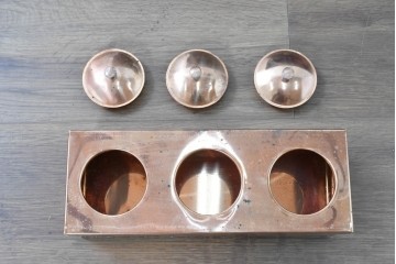 和製ヴィンテージ　鉄刀木(タガヤサン)　内部銅製　関西火鉢　美しい木目を楽しむ囲炉裏テーブル　(R-091289)