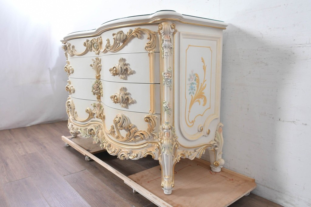 中古　美品　SILIK(シリック)　花柄と立体的な装飾が優美なチェスト　現行定価約300万円　(R-091294)