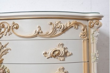 中古　美品　SILIK(シリック)　花柄と立体的な装飾が優美なチェスト　現行定価約300万円　(R-091294)