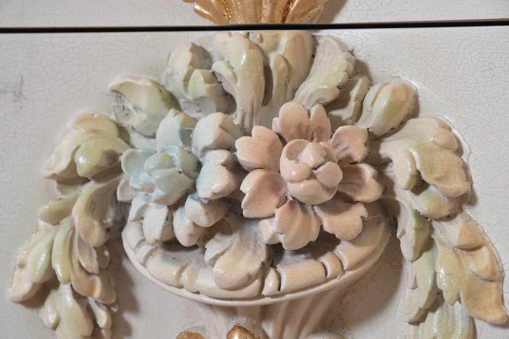 中古　美品　SILIK(シリック)　花柄と立体的な装飾が優美なチェスト　現行定価約300万円　(R-091294)