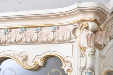 中古　SILIK(シリック)　華やかな立体装飾が印象的なキュリオケース　現行定価約180万円　(R-091295)