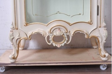 中古　SILIK(シリック)　華やかな立体装飾が印象的なキュリオケース　現行定価約180万円　(R-091295)