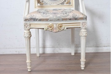 中古　イタリア高級家具　SILIK(シリック)　花柄ファブリックと彫刻装飾のアームチェア　(R-091297)