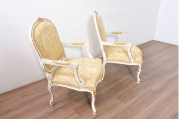 中古　アンティーク調　淡いイエローの張地とゴールドの装飾が華やかなチェア2脚セット　(R-091298)