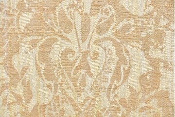 中古　アンティーク調　淡いイエローの張地とゴールドの装飾が華やかなチェア2脚セット　(R-091298)