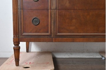 アメリカアンティーク　1900年から1910年頃　John Widdicomb Company(ジョン・ウィディコム社)　マホガニー材　サイドボードのような脚付きワイドチェスト 　(R-091301)