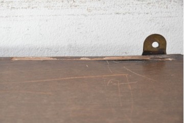イギリスアンティーク　1900年頃　マホガニー材　ブラッシングスライド付き　波打つような前面がお洒落なチェストオンチェスト　(R-091308)