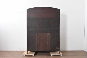 イギリスアンティーク　1910年頃　T.B. & W. COCKAYNE　マホガニー材　花の彫刻と豊富な収納を備えたビューロー付きキャビネット　(R-091309)