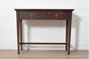 イギリスヴィンテージ　1950年頃　アンティーク調　オーク材　装飾金具を添えるクラシカルなコンソールテーブル　(R-091313)