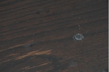 イギリスヴィンテージ　1950年頃　アンティーク調　オーク材　装飾金具を添えるクラシカルなコンソールテーブル　(R-091313)
