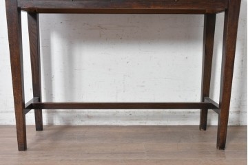 イギリスヴィンテージ　1950年頃　アンティーク調　オーク材　装飾金具を添えるクラシカルなコンソールテーブル　(R-091313)