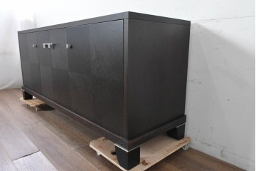 中古　イタリア製　超美品　SMANIA(ズマーニア)　4枚扉のサイドボード　定価約220万円　(R-091315)
