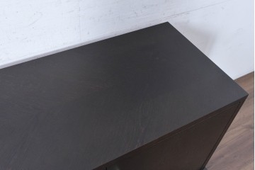 中古　イタリア製　超美品　SMANIA(ズマーニア)　4枚扉のサイドボード　定価約220万円　(R-091315)