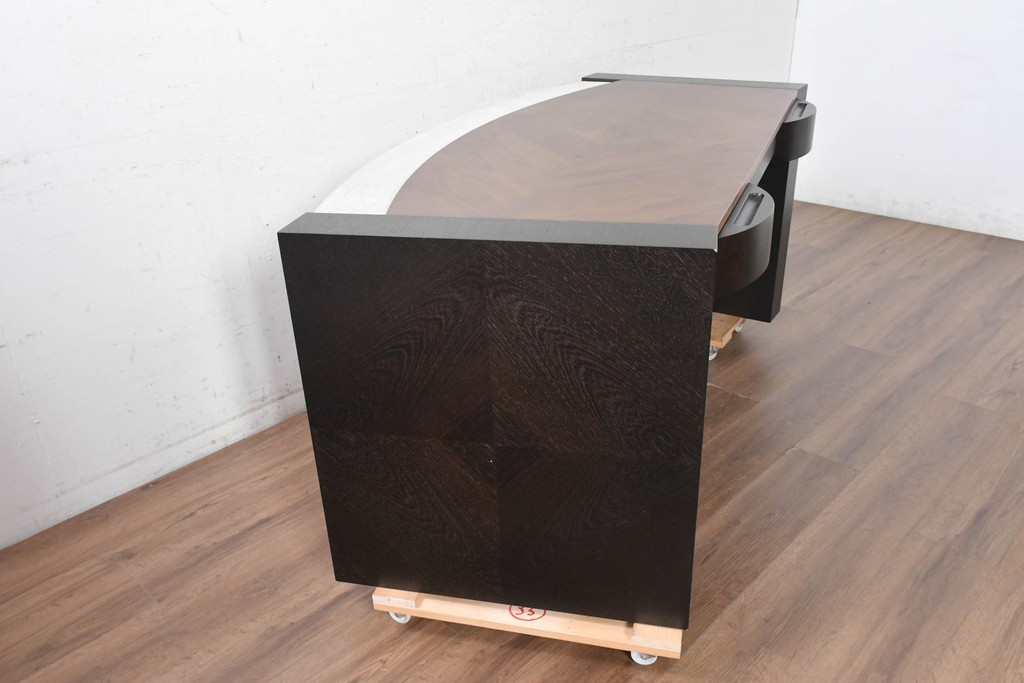 中古　イタリア製　超美品　SMANIA(ズマーニア)　CHIC(シック)　スライド式レザー天板付きデスク　定価約270万円　(R-091316)