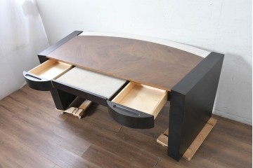 中古　イタリア製　超美品　SMANIA(ズマーニア)　CHIC(シック)　スライド式レザー天板付きデスク　定価約270万円　(R-091316)