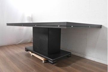 中古　イタリア製　美品　SMANIA(ズマーニア)　中央支柱型のダイニングテーブル　定価約180万円　(R-091318)