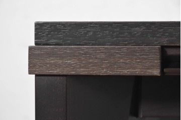 中古　超美品　イタリア高級家具　SMANIA(ズマーニア)　SHARP(シャープ)　木目とシックな色合いが上品なコーヒーテーブル　定価約100万円　(R-091320)