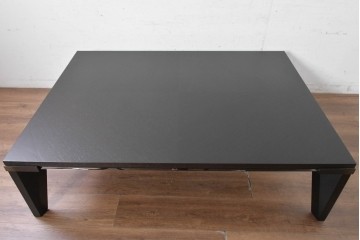 中古　超美品　イタリア高級家具　SMANIA(ズマーニア)　SHARP(シャープ)　シックな色合いとモダンなデザインが魅力のローテーブル　定価約110万円　(R-091321)
