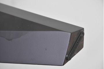 中古　超美品　イタリア高級家具　SMANIA(ズマーニア)　SHARP(シャープ)　シックな色合いとモダンなデザインが魅力のローテーブル　定価約110万円　(R-091321)