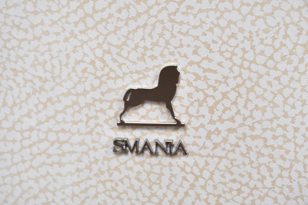 中古　美品　SMANIA(ズマーニア)　Gramercy Low(グラマシー・ロー)　ゆったりとした上品な佇まいが魅力のオフィスチェア　定価約90万円　(R-091322)