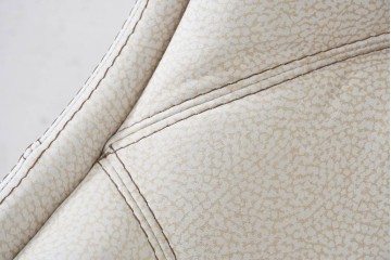 中古　美品　SMANIA(ズマーニア)　Gramercy Low(グラマシー・ロー)　ゆったりとした上品な佇まいが魅力のオフィスチェア　定価約90万円　(R-091322)