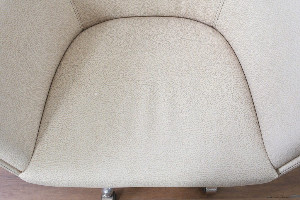 中古　美品　SMANIA(ズマーニア)　Gramercy Low(グラマシー・ロー)　ゆったりとした上品な佇まいが魅力のオフィスチェア　定価約90万円　(R-091322)