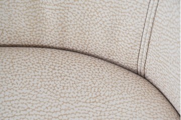 中古　美品　SMANIA(ズマーニア)　Gramercy Low(グラマシー・ロー)　ゆったりとした上品な佇まいが魅力のオフィスチェア　定価約90万円　(R-091322)