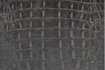 中古　SMANIA(ズマーニア)　クロコダイル調のブラウンカラーの張地が印象的なアームチェア2脚セット　定価(2脚合計)約88万円　(R-091324)