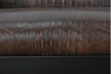 中古　SMANIA(ズマーニア)　クロコダイル調のブラウンカラーの張地が印象的なアームチェア2脚セット　定価(2脚合計)約88万円　(R-091324)