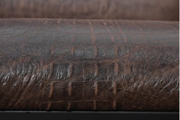 中古　SMANA(ズマーニア)　ブラウンのクロコダイル調張地がお洒落なダイニングチェア4脚セット　定価(4脚合計)約136万円　(R-091325)