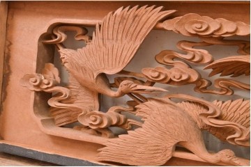 ヴィンテージ建具　昭和中期　井波彫刻　慶一作　千羽鶴の意匠が目を惹く両面彫刻欄間1枚　(R-091327)