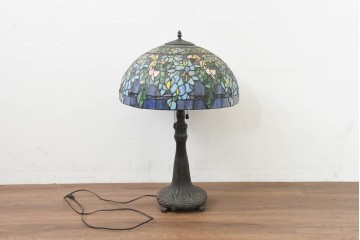 中古　ティファニースタイル　ステンドグラス　2灯　花模様のステンドグラスシェードが美しいテーブルライト　(R-091330)
