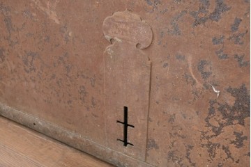 ヴィンテージ建具　昭和中期　無骨な風合いを楽しむ鉄製蔵戸1枚　(R-091335)