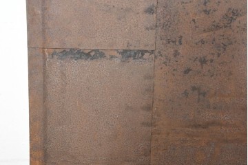 アンティーク建具　明治から大正期　無骨で重厚な佇まいの鉄板張り蔵戸1枚　(R-091338)