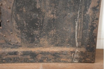 アンティーク建具　明治から大正期　錆色をまとった重厚な鉄板張り蔵戸1枚　(R-091341)