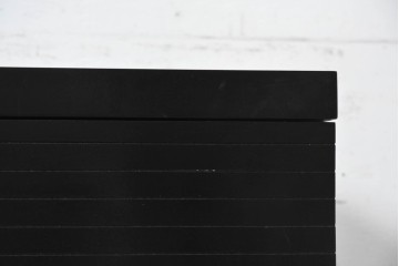中古　アメリカ最高級ブランド　CENTURY(センチュリー)　ブラックとゴールドカラーの組み合わせがスタイリッシュなサイドボード　定価約110万円　(R-091344)