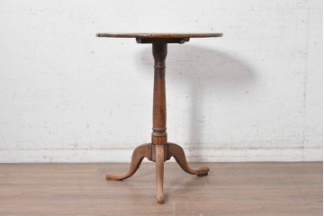 【簡易リペア限定品】　イギリスアンティーク　1900年頃　オーク材　曲線を描く三本脚が印象的なラウンドテーブル　(R-091348)