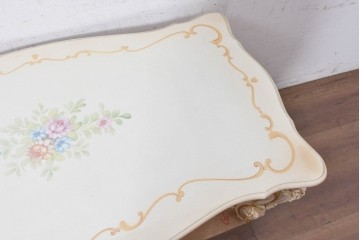 中古　美品　イタリア高級家具　SILIK(シリック)　花モチーフの装飾とゴールドの縁取りが美しいセンターテーブル　(R-091352)