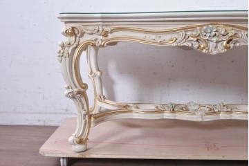 中古　美品　イタリア高級家具　SILIK(シリック)　花モチーフの装飾とゴールドの縁取りが美しいセンターテーブル　(R-091352)