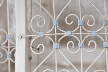 フランスアンティーク　1900年から1920年頃　繊細なワイヤー装飾が目を引く鳥かご　(R-091354)
