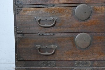 和製アンティーク　明治期から大正期　上手物　前面(欅材)　作りの良い六丁引きの2段重ね箪笥　(R-091357)