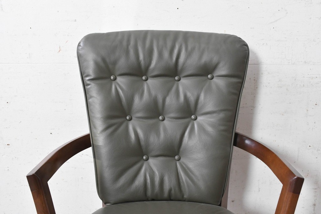 中古　美品　希少な廃番品　maruni(マルニ木工)　地中海ロイヤルシリーズ(ROYAL)　本革　デスクチェア　定価約23万円　(R-091058)