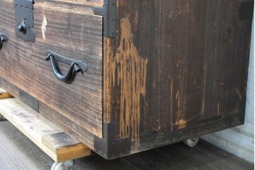 和製アンティーク　明治期から大正期　上手物　総桐材　作りの良い五丁引きの2段重ね関東時代箪笥　(R-091360)