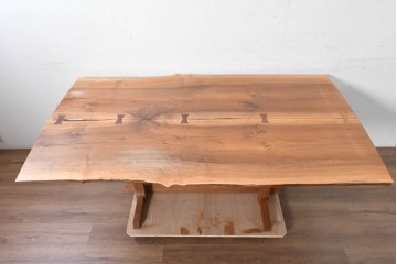 中古　ジョージナカシマ(George Nakashima)　桜製作所　イギリスのウォールナット材　フレンチマンズゴウ　豊かな木目が魅力のダイニングテーブル　(R-091365)