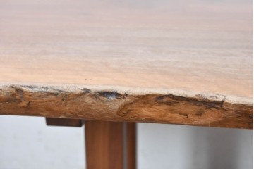 中古　ジョージナカシマ(George Nakashima)　桜製作所　イギリスのウォールナット材　フレンチマンズゴウ　豊かな木目が魅力のダイニングテーブル　(R-091365)