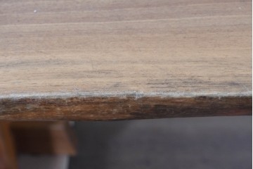 中古　ジョージナカシマ(George Nakashima)　桜製作所　イギリスのウォールナット材　フレンチマンズゴウ　豊かな木目が魅力のダイニングテーブル　(R-091365)