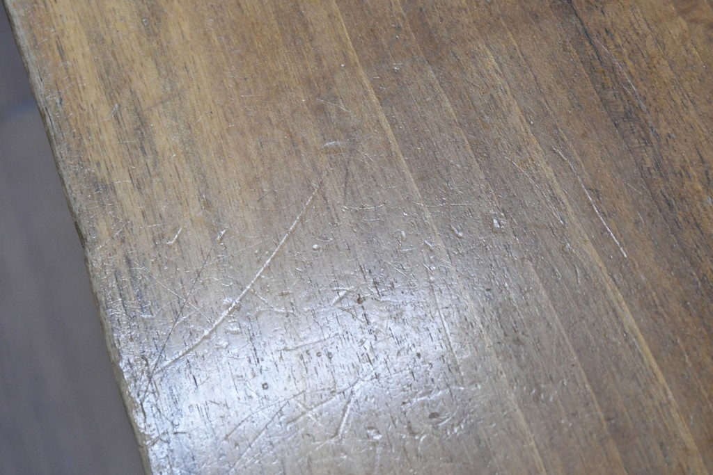 中古　ジョージナカシマ(George Nakashima)　桜製作所　イギリスのウォールナット材　フレンチマンズゴウ　豊かな木目が魅力のダイニングテーブル　(R-091365)