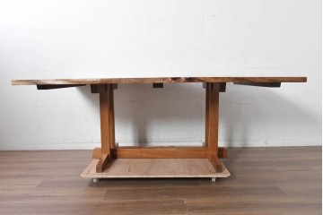 中古　ジョージナカシマ(George Nakashima)　桜製作所　イギリスのウォールナット材　フレンチマンズゴウ　豊かな木目が魅力のダイニングテーブル　(R-091365)