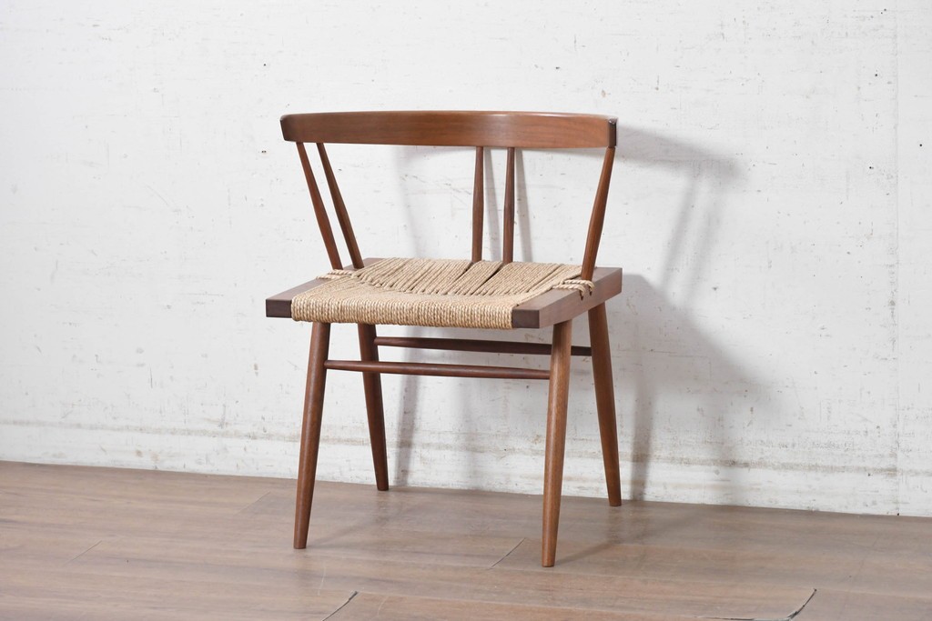 中古　ジョージナカシマ(George Nakashima)　桜製作所　グラスシートチェア(GRASS SEATED CHAIR)　CN120　軽やかな佇まいが魅力のチェア　(R-091366)